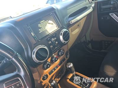 2013 Jeep Wrangler Unlimited Sahara - zdjęcie 11 z 18 - miniatura
