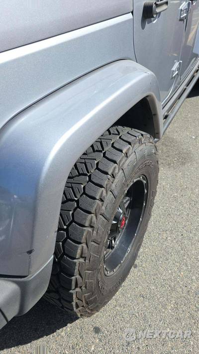 2015 Jeep Wrangler Unlimited Hard Rock Edition - zdjęcie 21 z 29 - miniatura