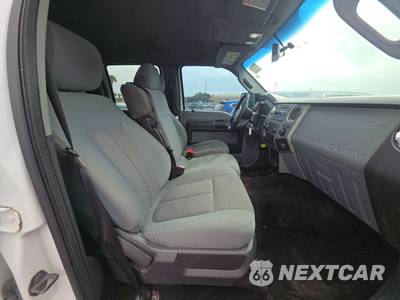 2015 Ford Super Duty F-250 XLT Crew Cab Medium Bed - zdjęcie 8 z 41 - miniatura
