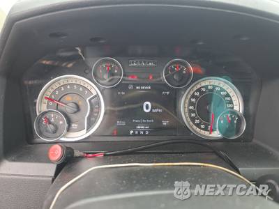 2014 Ram 1500 Laramie Crew Cab Medium Bed - zdjęcie 12 z 33 - miniatura