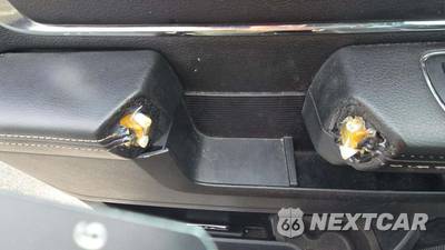 2014 Ram 1500 Laramie Crew Cab Medium Bed - zdjęcie 29 z 33 - miniatura