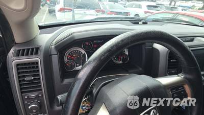 2014 Ram 1500 Laramie Crew Cab Medium Bed - zdjęcie 25 z 33 - miniatura