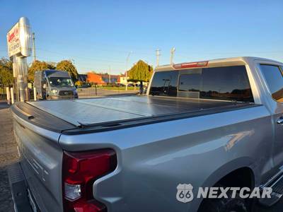 2019 Chevrolet Silverado 1500 LTZ Crew Cab Short Bed 1LZ - zdjęcie 8 z 18 - miniatura