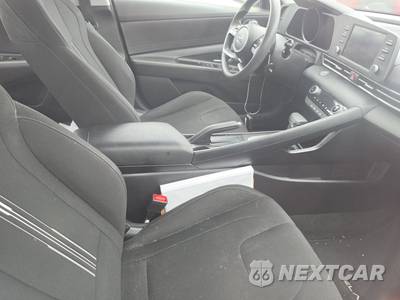 2023 Hyundai Elantra SEL - zdjęcie 8 z 23 - miniatura