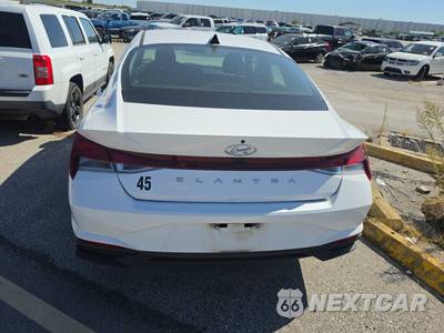2023 Hyundai Elantra SEL - zdjęcie 5 z 22 - miniatura