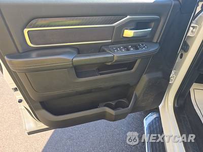 2025 Ram 2500 Big Horn Crew Cab Medium Bed - zdjęcie 9 z 40 - miniatura