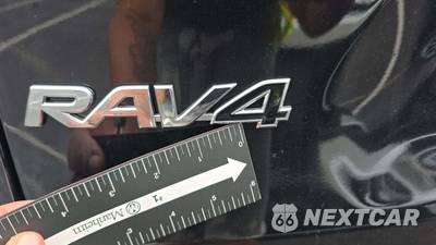 2025 Toyota RAV4 XLE Premium - zdjęcie 31 z 32 - miniatura