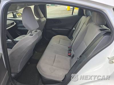 2026 Toyota Prius LE - zdjęcie 13 z 18 - miniatura