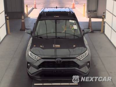 2021 Toyota RAV4 XLE Premium - zdjęcie 2 z 37 - miniatura