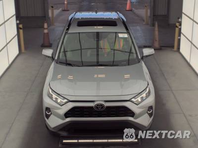 2025 Toyota RAV4 XLE - zdjęcie 2 z 21 - miniatura