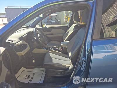 2025 Subaru Forester Premium - zdjęcie 7 z 32 - miniatura
