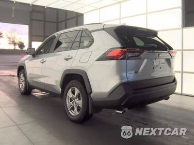 2025 Toyota RAV4 XLE - zdjęcie 6 z 21 - miniatura
