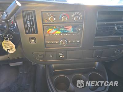 2025 GMC Savana 2500 Cargo Van 1WT 135.0" WB - zdjęcie 11 z 28 - miniatura