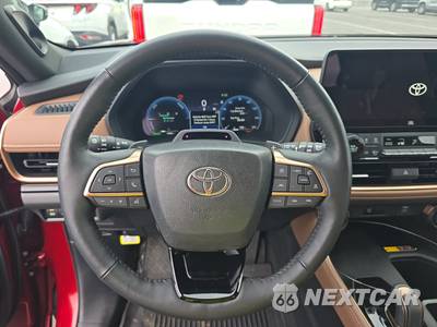 2025 Toyota Grand Highlander Hybrid MAX Platinum - zdjęcie 10 z 20 - miniatura