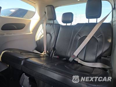 2022 Chrysler Pacifica Hybrid Touring L 121.6" WB - zdjęcie 14 z 37 - miniatura