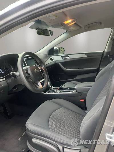 2019 Hyundai Sonata SE - zdjęcie 8 z 12 - miniatura