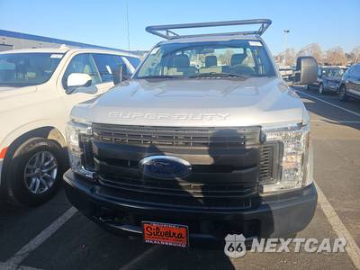 2017 Ford Super Duty F-350 XL Regular Cab Long Bed - zdjęcie 2 z 32 - miniatura