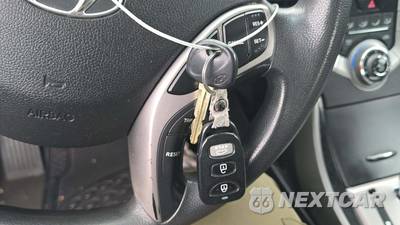 2013 Hyundai Elantra GLS Sedan - zdjęcie 17 z 35 - miniatura