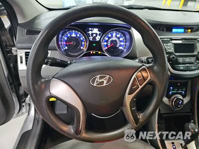 2013 Hyundai Elantra GLS Sedan - zdjęcie 10 z 35 - miniatura