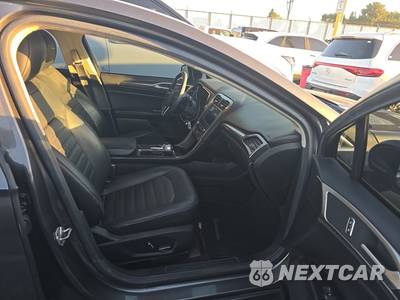 2017 Ford Fusion SE - zdjęcie 8 z 31 - miniatura