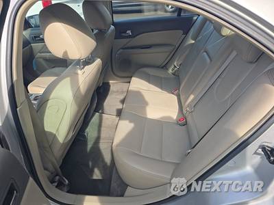 2010 Ford Fusion SEL - zdjęcie 13 z 44 - miniatura