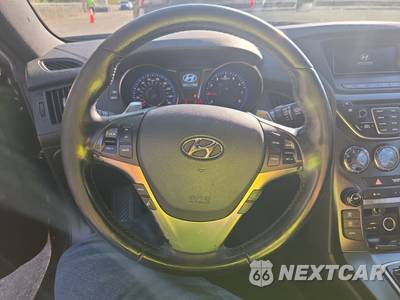 2016 Hyundai Genesis Coupe 3.8 w/Black Interior - zdjęcie 10 z 30 - miniatura