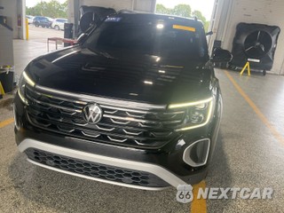 2024 Volkswagen Atlas 2.0T Peak Edition SEL