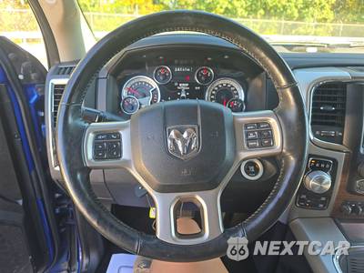 2016 Ram 1500 Laramie Crew Cab Short Bed - zdjęcie 10 z 42 - miniatura