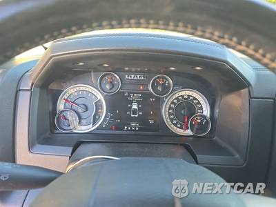 2016 Ram 1500 Laramie Crew Cab Short Bed - zdjęcie 12 z 42 - miniatura