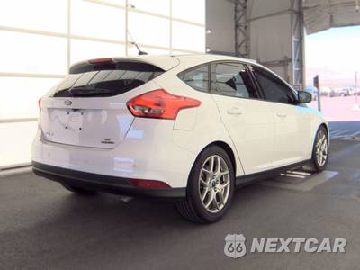2015 Ford Focus SE Hatchback - zdjęcie 5 z 42 - miniatura