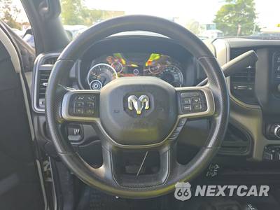 2022 Ram 2500 Tradesman Crew Cab Medium Bed - zdjęcie 10 z 27 - miniatura