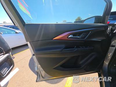 2024 Chevrolet Equinox EV RS 2RS - zdjęcie 9 z 18 - miniatura
