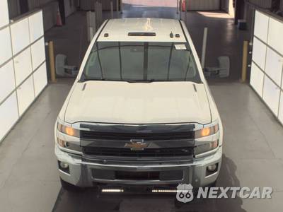 2015 Chevrolet Silverado 2500HD LTZ Crew Cab Medium Bed 1LZ - zdjęcie 2 z 54 - miniatura