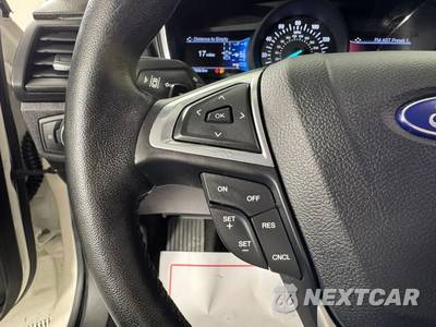 2017 Ford Fusion Titanium - zdjęcie 15 z 49 - miniatura