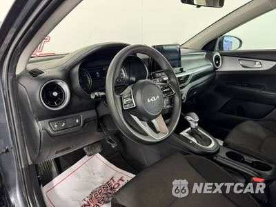 2023 Kia Forte LXS - zdjęcie 10 z 40 - miniatura