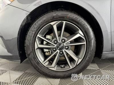 2023 Kia Forte LXS - zdjęcie 37 z 40 - miniatura