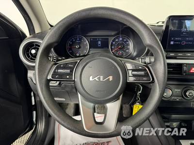 2023 Kia Forte LXS - zdjęcie 13 z 40 - miniatura