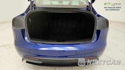 2025 Tesla Model 3 Performance - zdjęcie 30 z 50 - miniatura