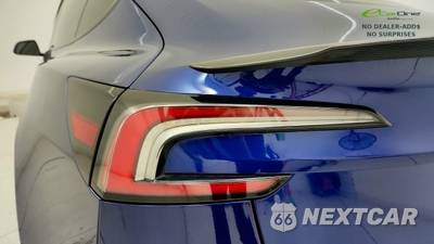 2025 Tesla Model 3 Performance - zdjęcie 27 z 50 - miniatura