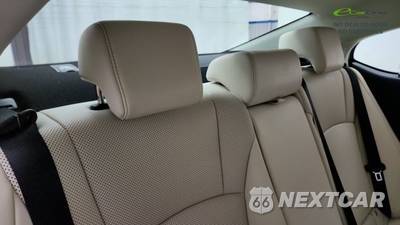 2025 Lexus ES 350 - zdjęcie 42 z 50 - miniatura