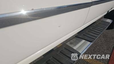 2017 Chevrolet Silverado 2500HD High Country Crew Cab Medium Bed 3LZ - zdjęcie 27 z 28 - miniatura