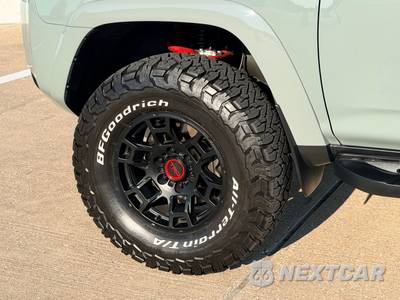 2022 Toyota 4Runner TRD Off-Road Premium - zdjęcie 38 z 40 - miniatura