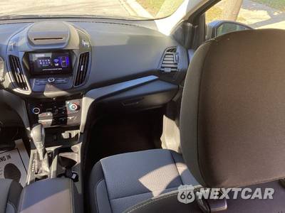 2018 Ford Escape SE - zdjęcie 14 z 17 - miniatura