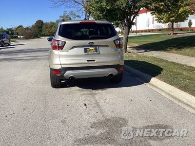 2018 Ford Escape SE - zdjęcie 6 z 17 - miniatura