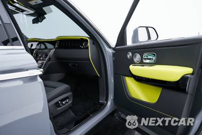 2025 Rolls-Royce Cullinan - zdjęcie 37 z 50 - miniatura