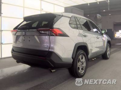 2024 Toyota RAV4 Hybrid LE - zdjęcie 4 z 26 - miniatura
