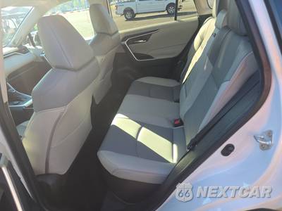 2023 Toyota RAV4 Hybrid XLE Premium - zdjęcie 13 z 28 - miniatura