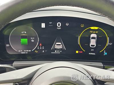 2025 Porsche Macan Electric - zdjęcie 12 z 23 - miniatura