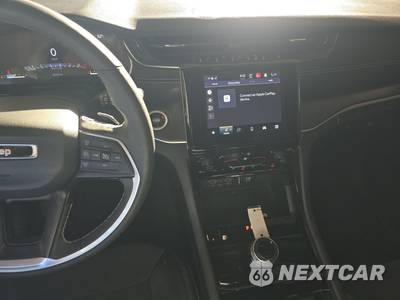 2023 Jeep Grand Cherokee L Altitude - zdjęcie 11 z 35 - miniatura