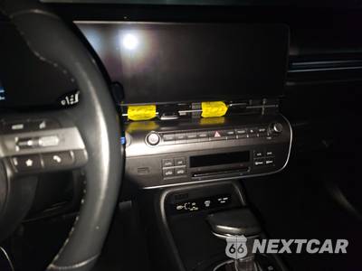 2025 Hyundai Kona SEL - zdjęcie 11 z 18 - miniatura
